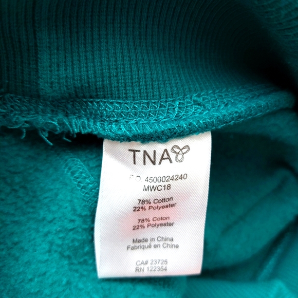 TNA hoodie - Picture 4 of 4